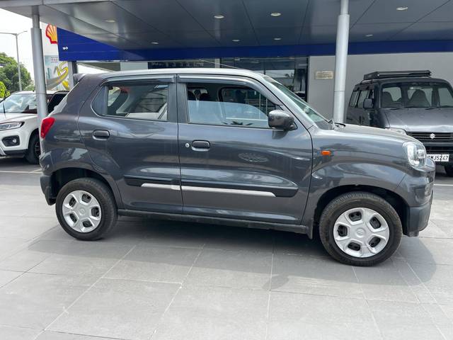 https://images10.gaadi.com/usedcar_image/4533241/original/processed_46f76e2c95f2daaedee58bfa8332fa66.jpg?imwidth=6402