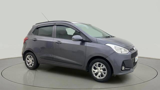 https://images10.gaadi.com/usedcar_image/4533245/original/39d884cf97f2765fc51ab302043718d0.jpg?imwidth=6400