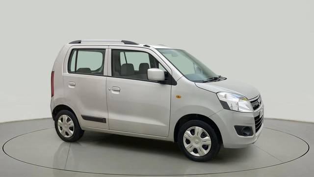 https://images10.gaadi.com/usedcar_image/4533259/original/449d29b0135f5943a97637b5d1126cc0.jpg?imwidth=6400