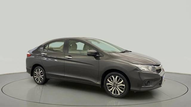 https://images10.gaadi.com/usedcar_image/4533286/original/38669dff535a0b2519b673c877297122.jpg?imwidth=6400