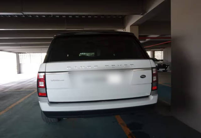 https://images10.gaadi.com/usedcar_image/4533299/original/51b6838a-264f-40c0-8e15-b233e23712e5.?imwidth=6402