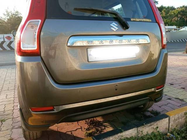 https://images10.gaadi.com/usedcar_image/4533307/original/processed_403ba606-b636-48ce-bb52-dc108016c352.jpg?imwidth=6400