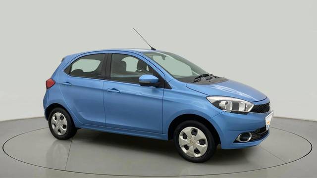 https://images10.gaadi.com/usedcar_image/4533314/original/3621d1af25a830c43e839f7769c6f36d.jpg?imwidth=6400