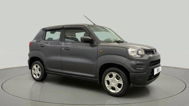 https://images10.gaadi.com/usedcar_image/4533343/original/47983cc49ab16ff28db309fab6a38665.jpg?imwidth=6400
