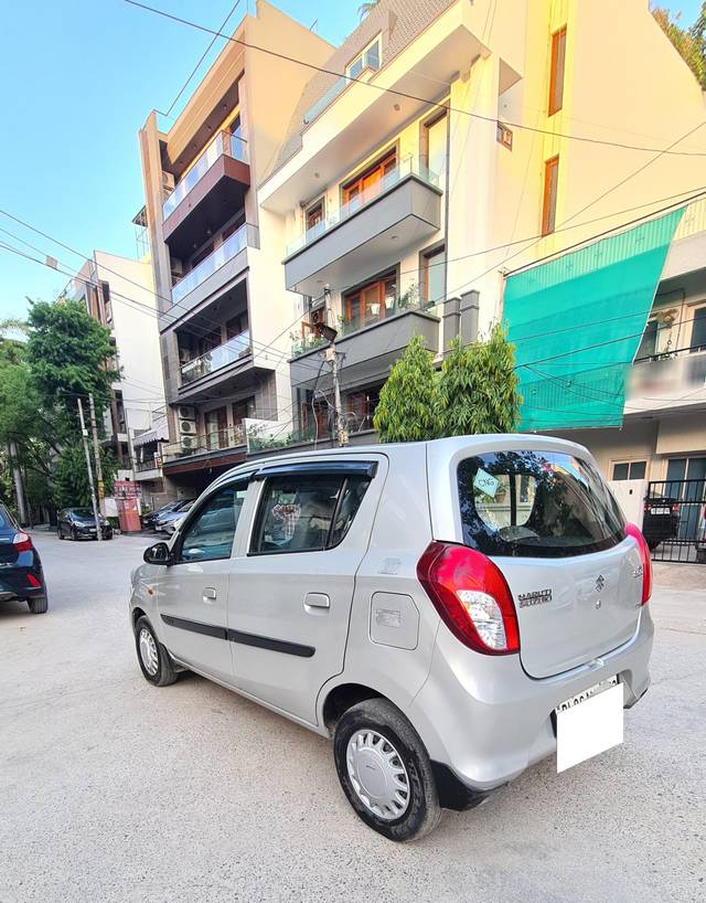 https://images10.gaadi.com/usedcar_image/4533352/original/processed_82a47c269ed80599178c09a00165efa3.jpg?imwidth=6402