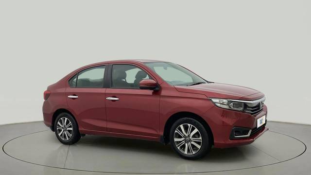 https://images10.gaadi.com/usedcar_image/4533383/original/d0cdfa9416b0aad08513c596de9d84b4.jpg?imwidth=6400