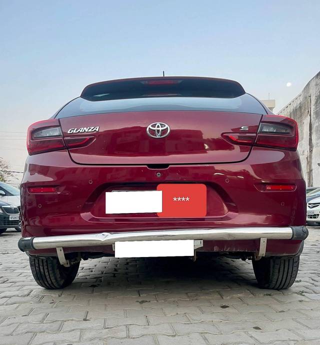 https://images10.gaadi.com/usedcar_image/4533387/original/processed_c002e3bee27f0213309ad40b088a0654.jpg?imwidth=6401