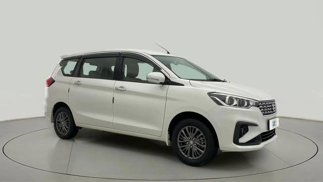 https://images10.gaadi.com/usedcar_image/4533392/original/a07a5c7f09afd470bcd2d3ad9ca76359.jpg?imwidth=6400