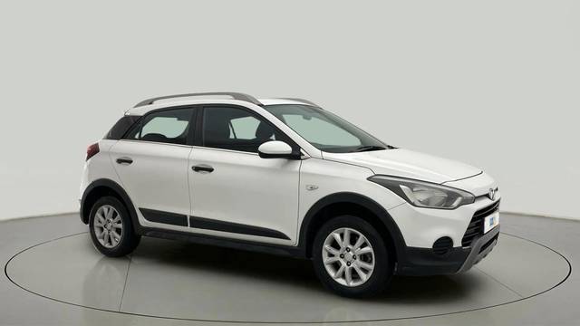 https://images10.gaadi.com/usedcar_image/4533402/original/36bda9f0917edb31aca8b8ba607d3683.jpg?imwidth=6400
