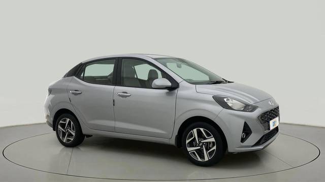 https://images10.gaadi.com/usedcar_image/4533413/original/666b6867039aae3a51813cfb650537ba.jpg?imwidth=6400