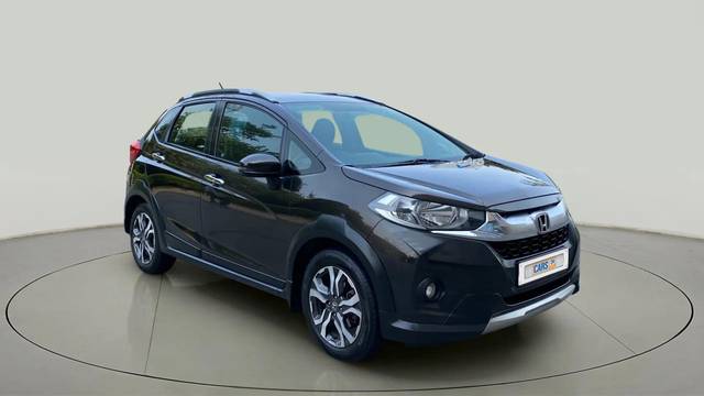 https://images10.gaadi.com/usedcar_image/4533417/original/81d1b133a18daed929a3d0ebc91b2448.jpg?imwidth=6400
