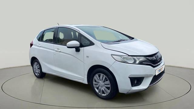 https://images10.gaadi.com/usedcar_image/4533436/original/be1b3764f280477f089bf19424026d94.jpg?imwidth=6400
