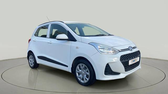 https://images10.gaadi.com/usedcar_image/4533442/original/9db628bd037fba302095eee0d2fe8754.jpg?imwidth=6400