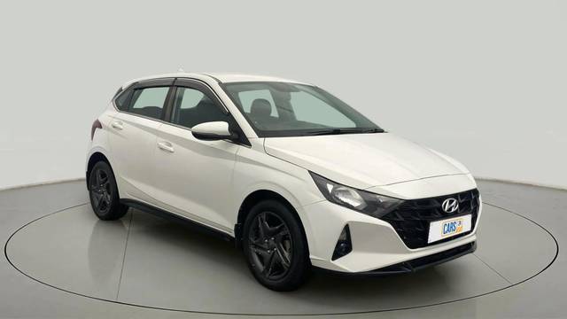 https://images10.gaadi.com/usedcar_image/4533465/original/7bfa2feda06bd0c02c6cadb789560cd1.jpg?imwidth=6400