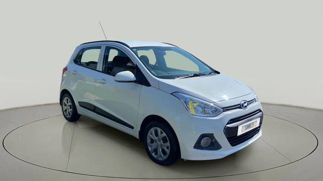 https://images10.gaadi.com/usedcar_image/4533490/original/82ed442b2d4c689b32f715fcf9a541f9.jpg?imwidth=6400