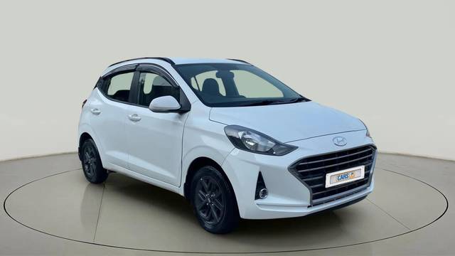https://images10.gaadi.com/usedcar_image/4533498/original/2f607ba63cd111d70f326aaeb3da75e4.jpg?imwidth=6400