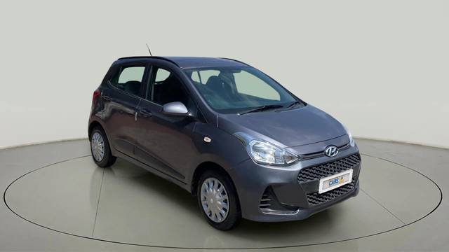 https://images10.gaadi.com/usedcar_image/4533544/original/02ce56e8d8b975a1f59b7910846e1f27.jpg?imwidth=6400
