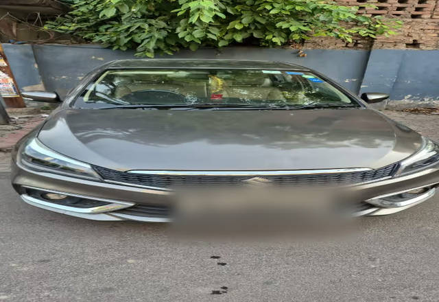 https://images10.gaadi.com/usedcar_image/4533562/original/70a8a3f8-a1c2-41b8-8461-1631a2d84e3c.?imwidth=6400