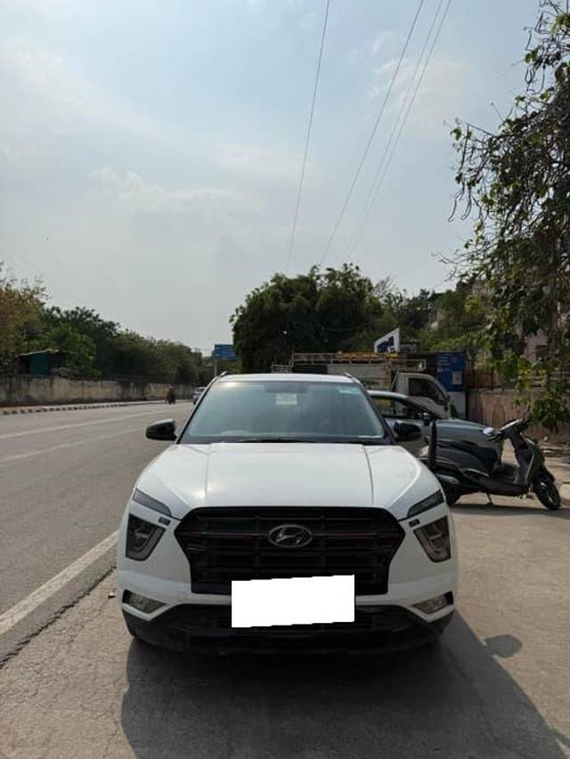 https://images10.gaadi.com/usedcar_image/4533630/original/processed_4764ff39b24e165f79719725c3070a5e.jpg?imwidth=6400