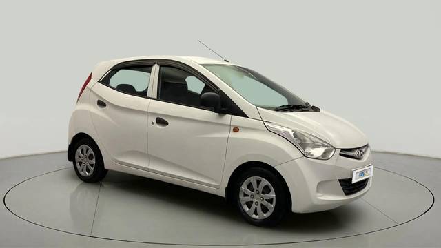 https://images10.gaadi.com/usedcar_image/4533636/original/e310f0cd5089d55676fe2f0963f447fe.jpg?imwidth=6400