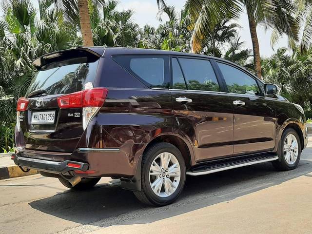 https://images10.gaadi.com/usedcar_image/4533637/original/processed_7c09771902f2333c8504e90772ad4830.jpeg?imwidth=6402