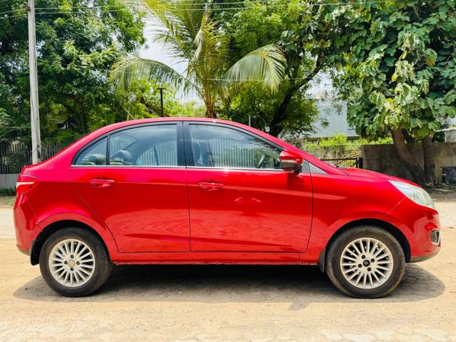 https://images10.gaadi.com/usedcar_image/4533652/original/processed_ee1e87a9e82bbb4cd774025693edec59.jpg?imwidth=6401