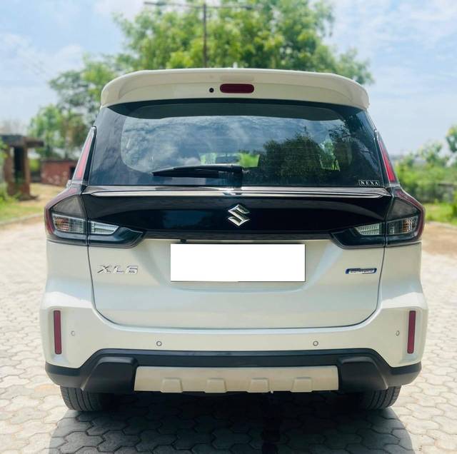 https://images10.gaadi.com/usedcar_image/4533666/original/processed_3abdc86a6db48f6e32d4ed8ccdc40812.jpg?imwidth=6402