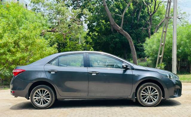 https://images10.gaadi.com/usedcar_image/4533667/original/f337efb65bc5b236041e1d2b9ff99d68.jpg?imwidth=6401