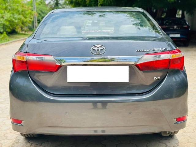 https://images10.gaadi.com/usedcar_image/4533667/original/processed_dcee22aaa08e6eb812d361078ee53f08.jpg?imwidth=6402