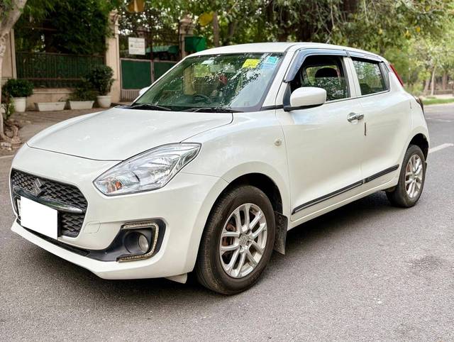 https://images10.gaadi.com/usedcar_image/4533673/original/processed_233a21b337f73aabce162914cdc6b9ce.jpg?imwidth=6400