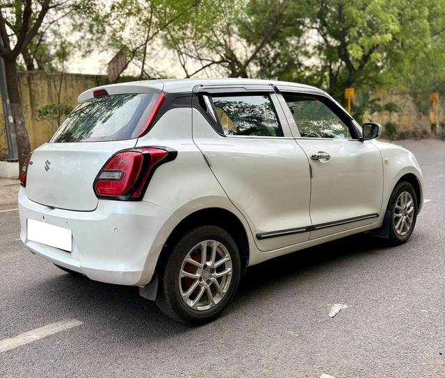 https://images10.gaadi.com/usedcar_image/4533673/original/processed_348c610abceef4987918cb013977f417.jpg?imwidth=6401