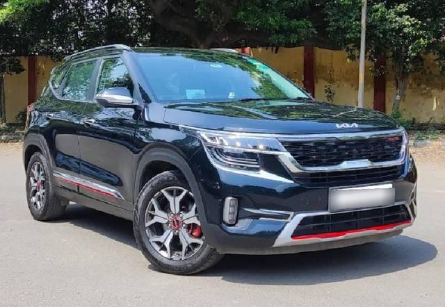 https://images10.gaadi.com/usedcar_image/4533689/original/processed_0b23107f8daa9ab98e6c324605fdf5d4.jpeg?imwidth=6400