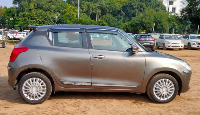 https://images10.gaadi.com/usedcar_image/4533704/original/processed_edadfff6e825b75abd653b66c8259f21.jpg?imwidth=6401