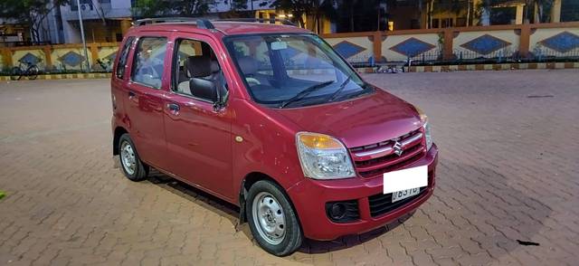 https://images10.gaadi.com/usedcar_image/4533708/original/processed_8c9c5552c25dc2797a896957ecd79228.jpg?imwidth=6400