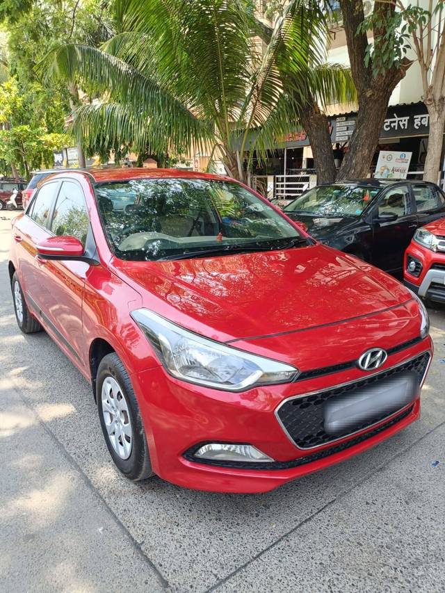 https://images10.gaadi.com/usedcar_image/4533711/original/processed_88b81d1e59bf7dcfd3858900f92efce7.jpg?imwidth=6400