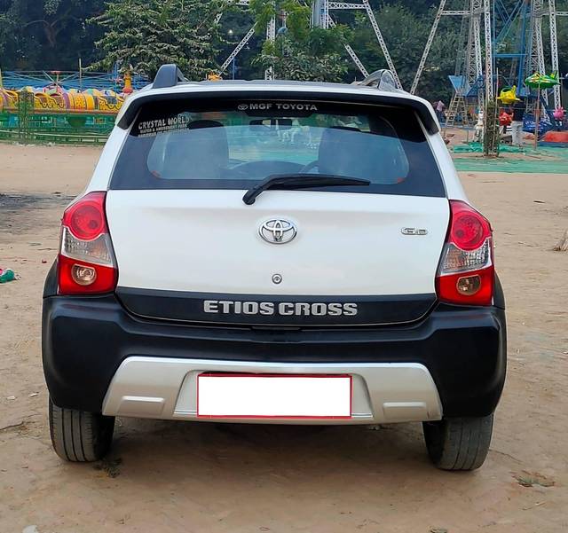 https://images10.gaadi.com/usedcar_image/4533714/original/processed_368ea22b8f18d25ccbd915db3cab2ac6.jpg?imwidth=6401