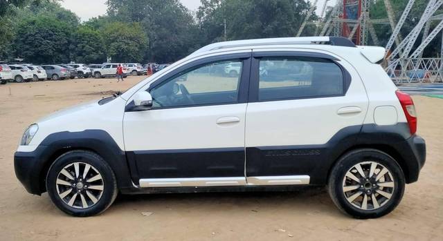https://images10.gaadi.com/usedcar_image/4533714/original/processed_fdac5194354759b715e60fd87f56d844.jpg?imwidth=6402