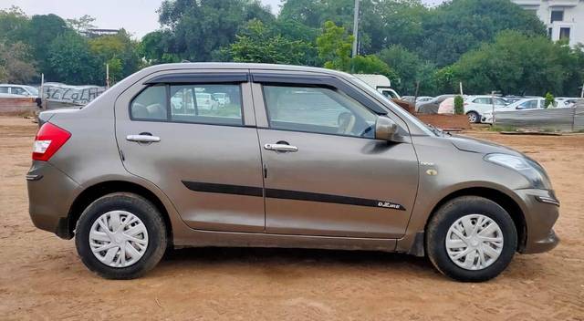 https://images10.gaadi.com/usedcar_image/4533719/original/processed_694e0e8647340be5f77a2bf8239c2662.jpg?imwidth=6401
