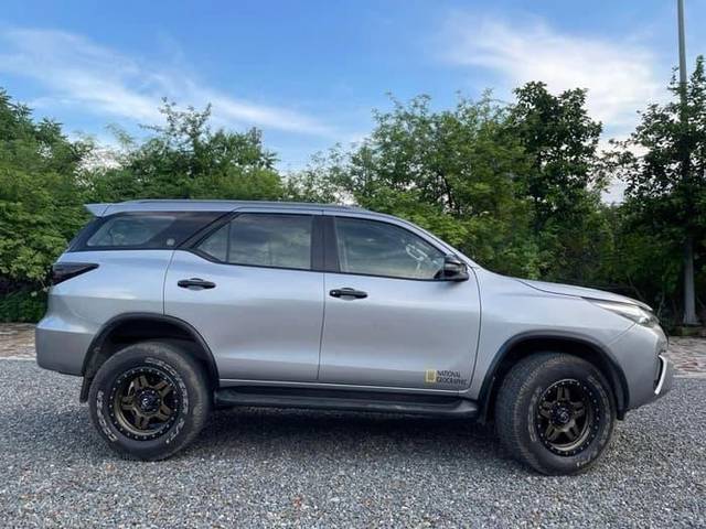 https://images10.gaadi.com/usedcar_image/4533727/original/processed_54745aa6b0d5436af539db0dc2d4b224.jpg?imwidth=6401