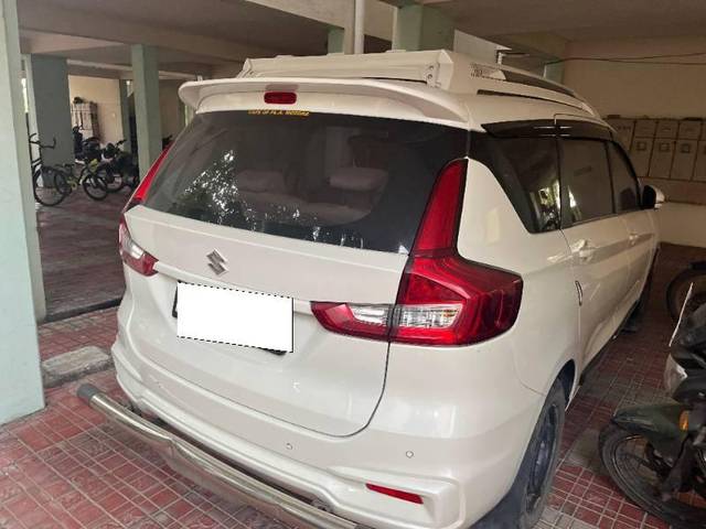 https://images10.gaadi.com/usedcar_image/4533728/original/processed_dd1f11ca-d701-4c36-9c87-90cf225713f5.jpeg?imwidth=6401