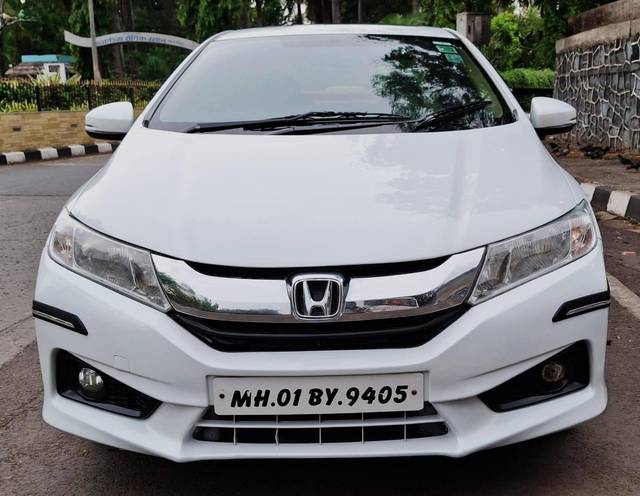 https://images10.gaadi.com/usedcar_image/4533774/original/processed_5a0da3fd02c27548e704e9e82a5c489a.jpg?imwidth=6400