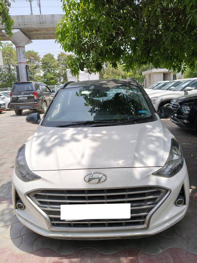 https://images10.gaadi.com/usedcar_image/4533775/original/processed_fcda7478e58d1654f7de1e1dbc3aae13.jpg?imwidth=6400