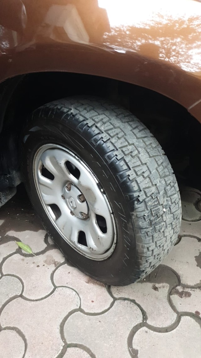 Second-hand 2014 Renault Duster RXL AWD for sale in Mumbai-4