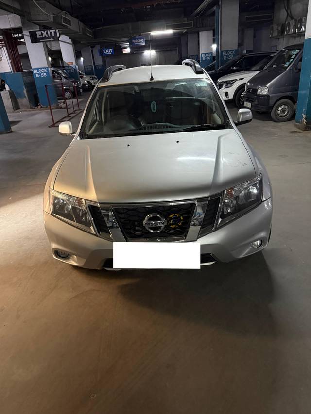 https://images10.gaadi.com/usedcar_image/4533788/original/processed_465f704d-0dda-43cf-a29c-2451a4c15043.jpg?imwidth=6400