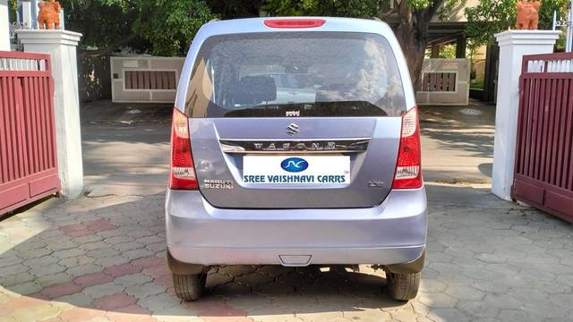https://images10.gaadi.com/usedcar_image/4533789/original/processed_19a08e4a9dd87c9631003e2891dc7fb9.jpg?imwidth=6402