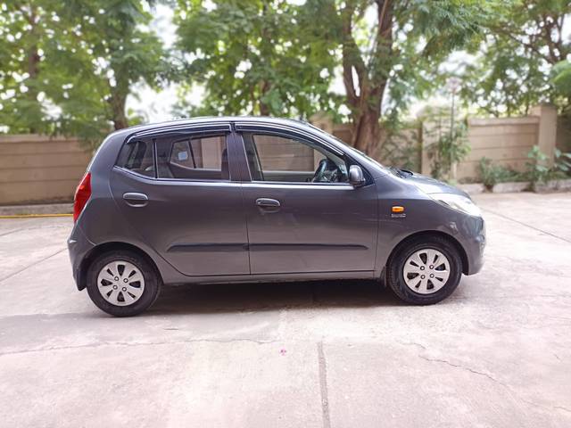 https://images10.gaadi.com/usedcar_image/4533795/original/processed_2f93a976455d9d19c8aa9e42aa03ecbc.jpg?imwidth=6401