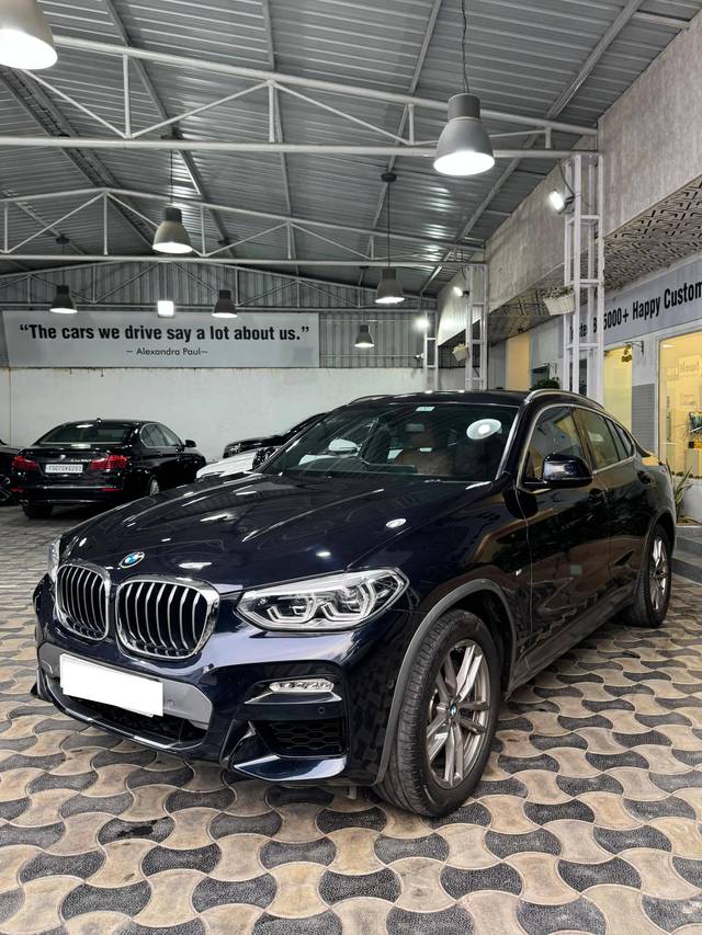 https://images10.gaadi.com/usedcar_image/4533801/original/processed_3c87184f7f8047caaa53ddff10f91902.jpg?imwidth=6400