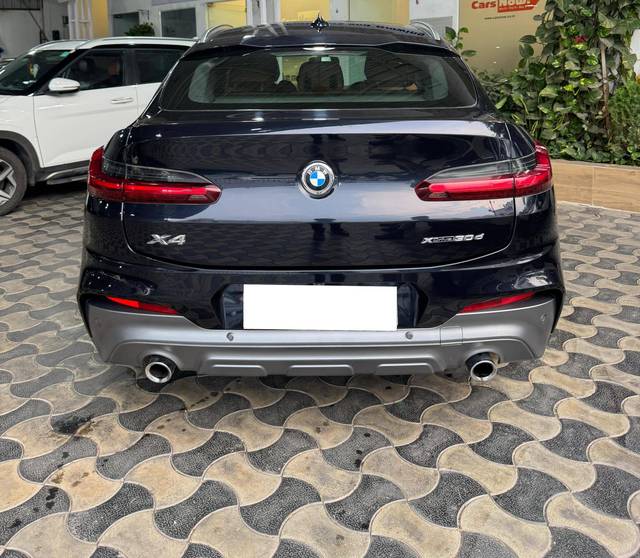 https://images10.gaadi.com/usedcar_image/4533801/original/processed_d4aadd8586f4e8c5ce3e95ad48b105b6.jpg?imwidth=6401