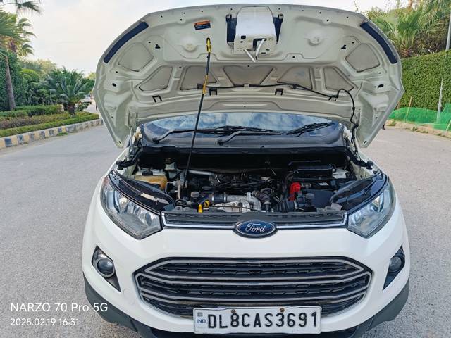 https://images10.gaadi.com/usedcar_image/4533815/original/5a74627d7c97d59ed42a164c07dc64ee.jpg?imwidth=6402