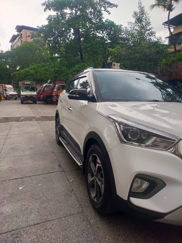 https://images10.gaadi.com/usedcar_image/4533819/original/a20b7ef9ee1b364fb8c99a95f6276162.jpg?imwidth=6400